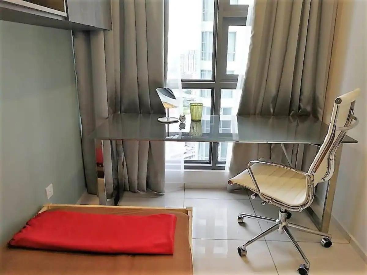 Meta @ Robertson Kl Bukit Bintang Apartment